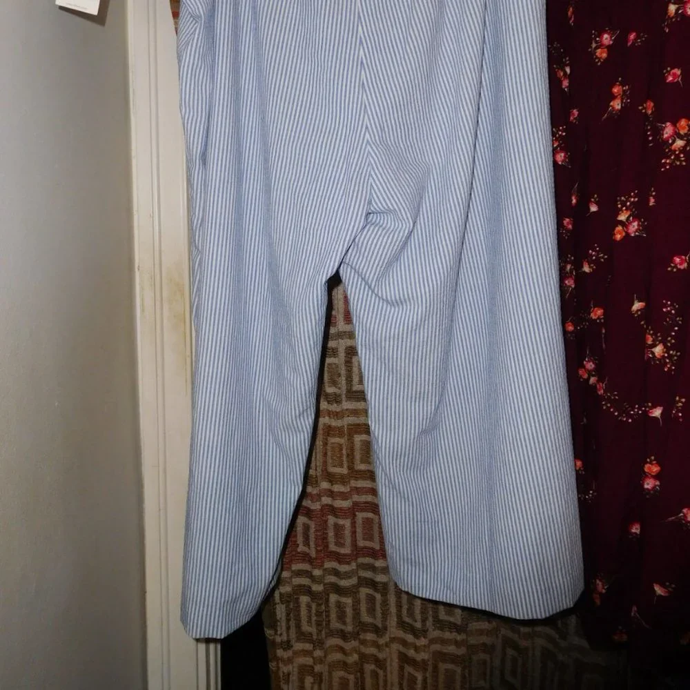 NWT 2X CALVIN KLEIN BLUE PINSTRIPED CAPRIS SEARSSUCKER LOOK - Picture 9 of 9